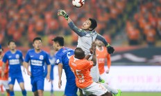 瓦力棋牌游戏-武汉卓尔主场战胜申花，实现保级突破的简单介绍