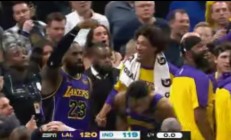 瓦力棋牌入口-湖人不敌步行者，遭遇四连败