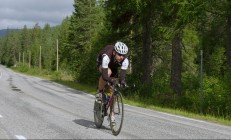 瓦力棋牌app-欧冠决赛之夜的跨界辉煌，哈利伯顿数据全面爆炸引领篮球新风潮