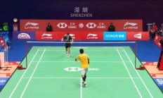 瓦力官网-球场上的精彩瞬间感动每个人