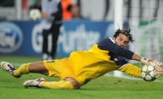 瓦力棋牌入口-欧冠决战夜，杜兰特完成三万分，巴黎与菲尼克斯的时差里，体育画下同心圆