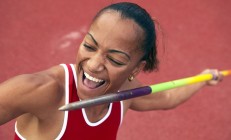 瓦力棋牌-跨越半球的绿茵对话，格纳布里在悉尼之夜改写剧本