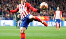 瓦力棋牌游戏-日本翻盘尤文，苏亚雷斯高光表现