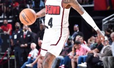 瓦力官网-NBA明星赛：火箭队球星展现高超技术，获赞无数的简单介绍