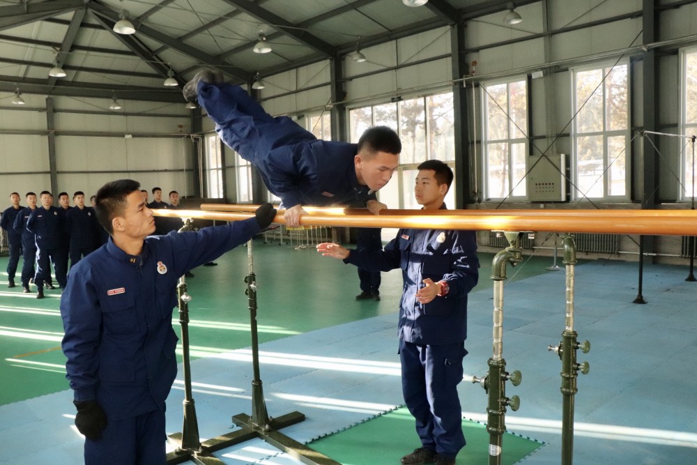 关于焦点对决！两大强队交锋场上火药味十足的信息