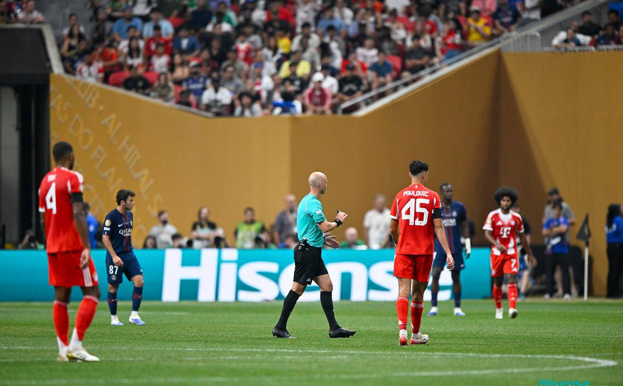 拜仁慕尼黑球员红牌被罚下场:德国球员遭处罚