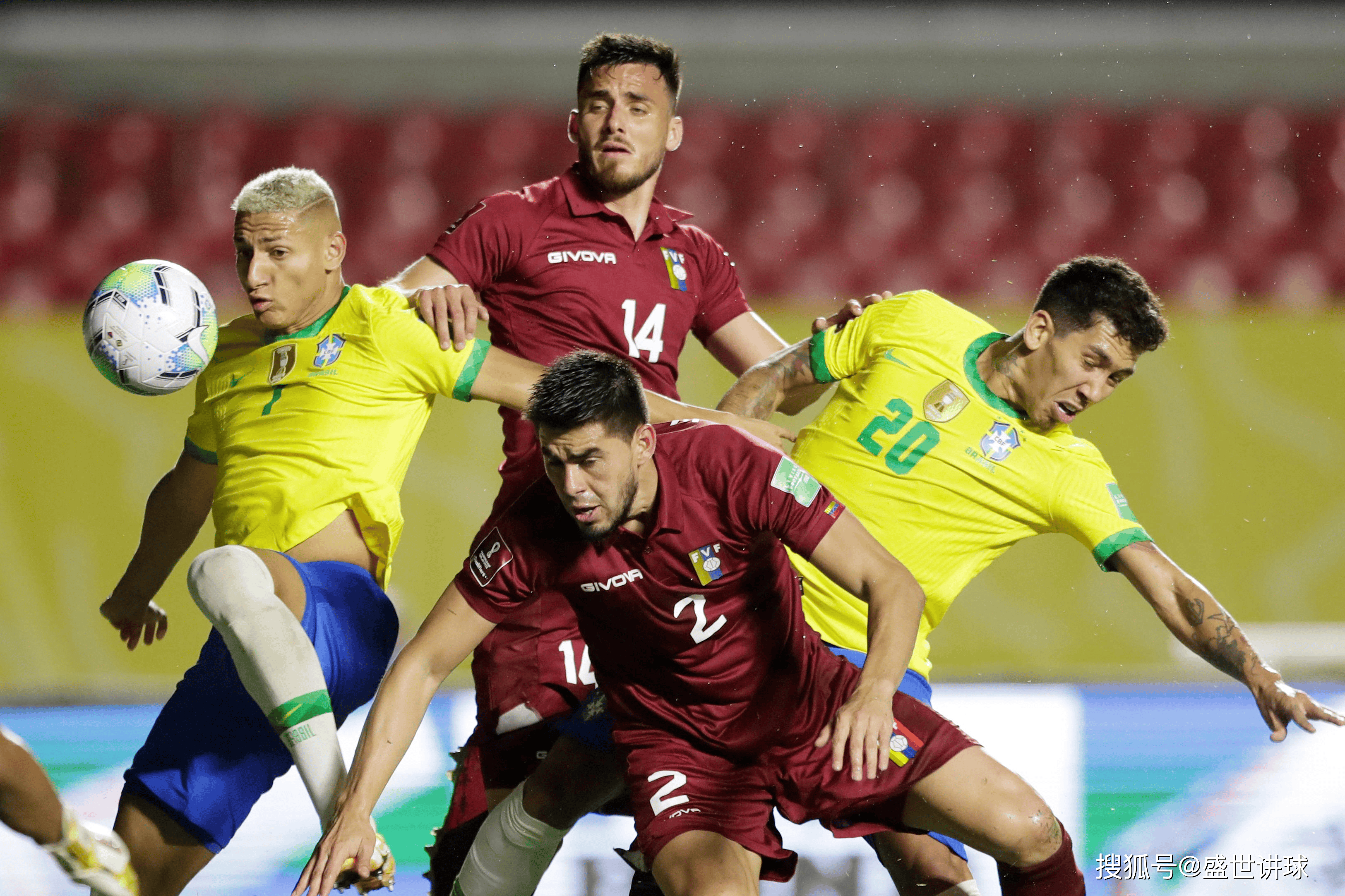 美洲女足球赛事中热门队伍继续领先 美洲女足球赛事中热门队伍继续领先