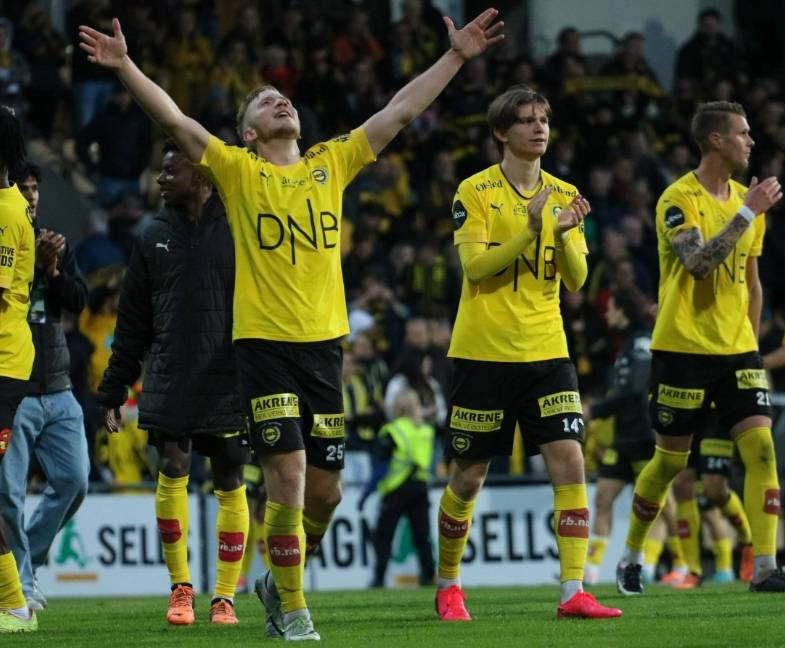 美因茨球员经过紧张训练备战下一场比赛的简单介绍