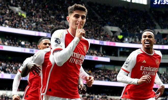 阿森纳不敌利兹联憾失胜利良机