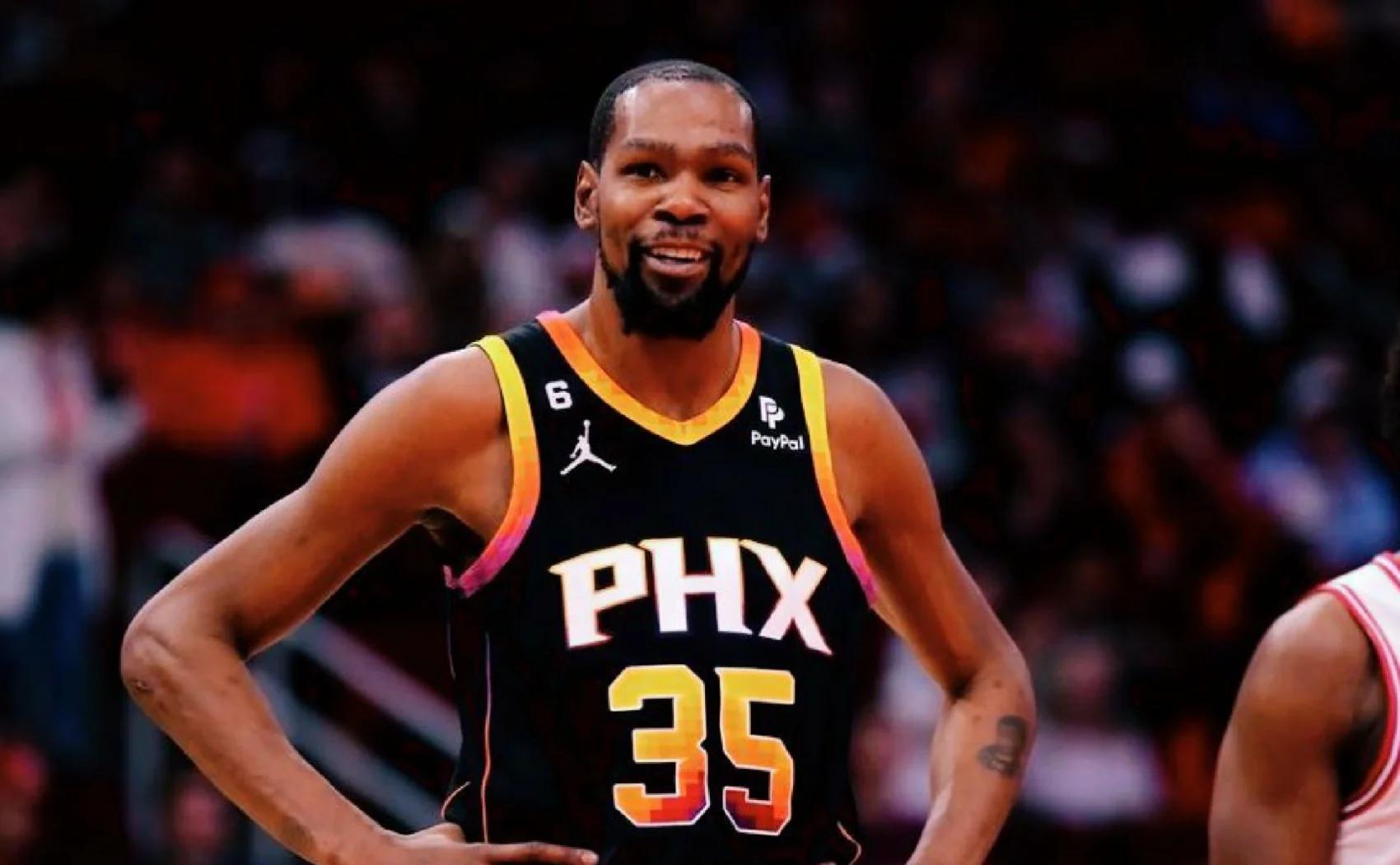 NBA季后赛首轮对决正酣火箭再度逆袭夺胜 NBA季后赛首轮对决正酣火箭再度逆袭夺胜