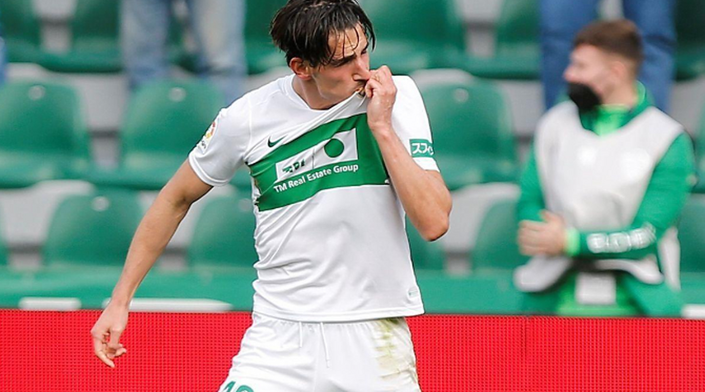 亚琛主场力克不伦瑞克,斩获新赛季首场胜利 亚琛主场力克不伦瑞克,斩获新赛季首场胜利