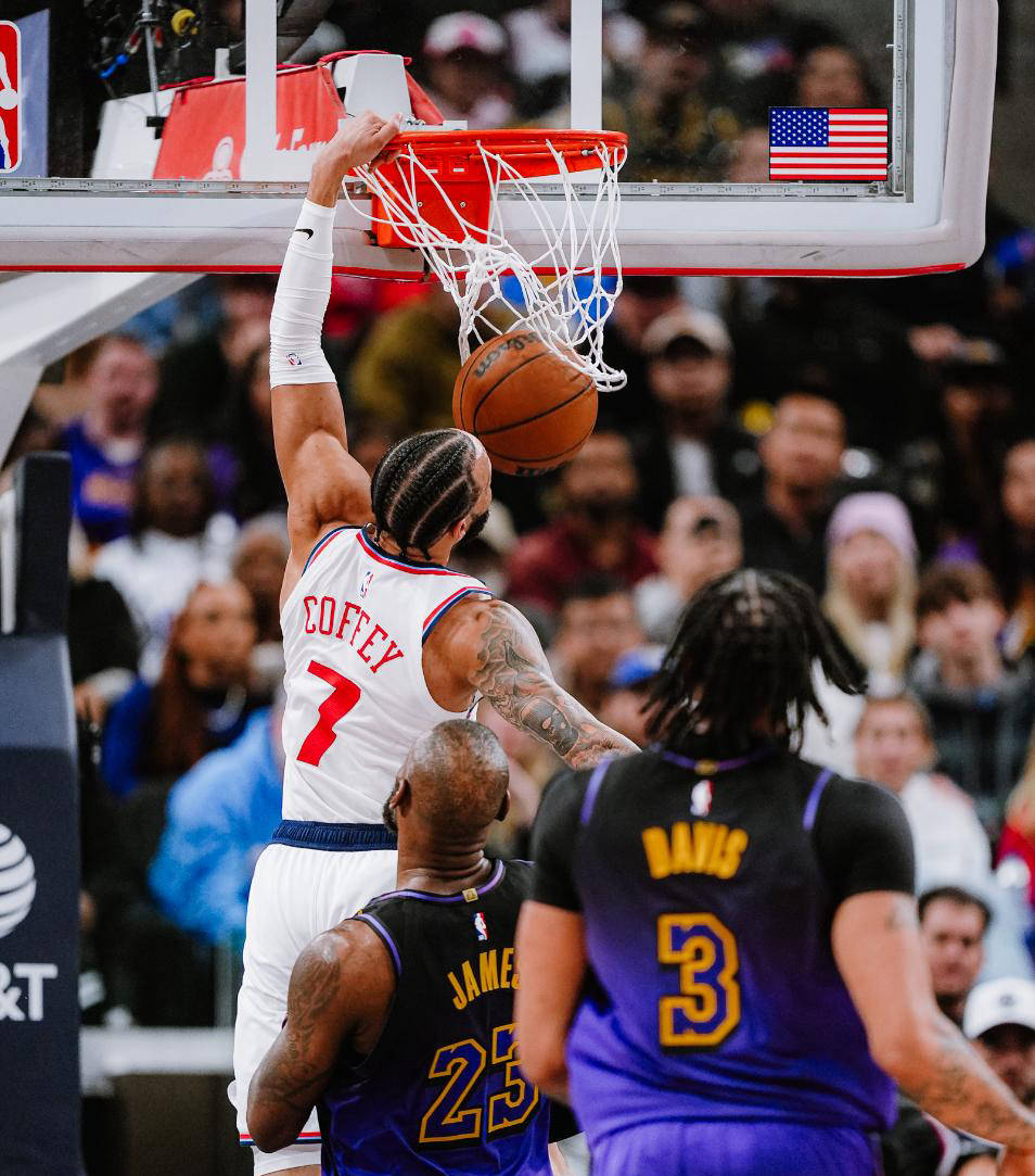 快船大胜湖人，西部决赛开门红