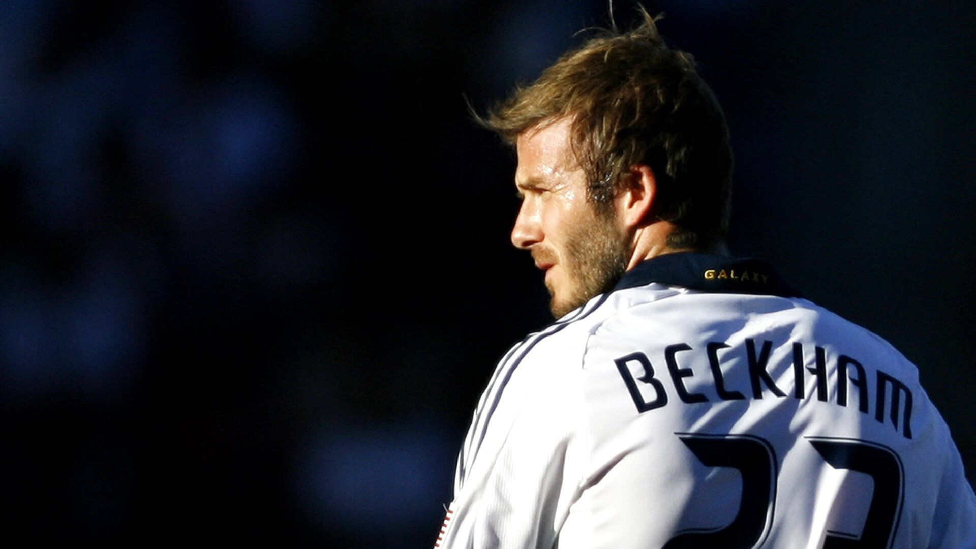 刀锋之上,喀麦隆用一粒被热血烧红的进球,割断了命运的绞索